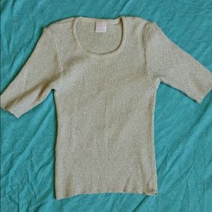 Fancy gold sparkly ribbed shirt 🌟🌟